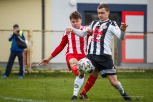 Mecz czwartej ligi piłki nożnej: Tarnovia - Metal Tarnów